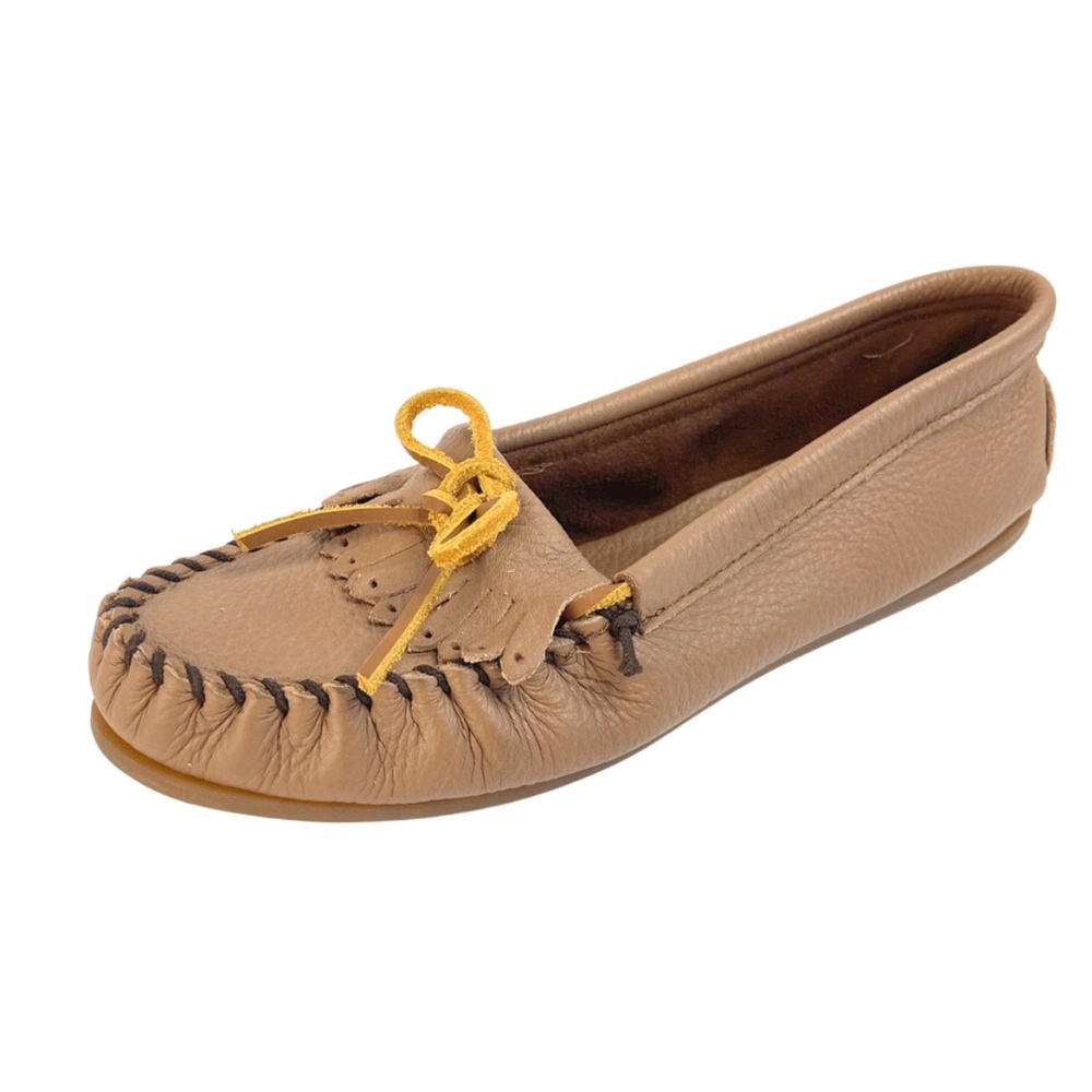 Minnetonka Kilty Moccasin Brown Leather Size 8